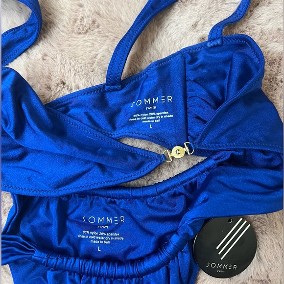 SOLD ON DEPOP Sommer Swim bikini Balconette bikini top Olympus bottoms cobalt - Picture 6 of 11